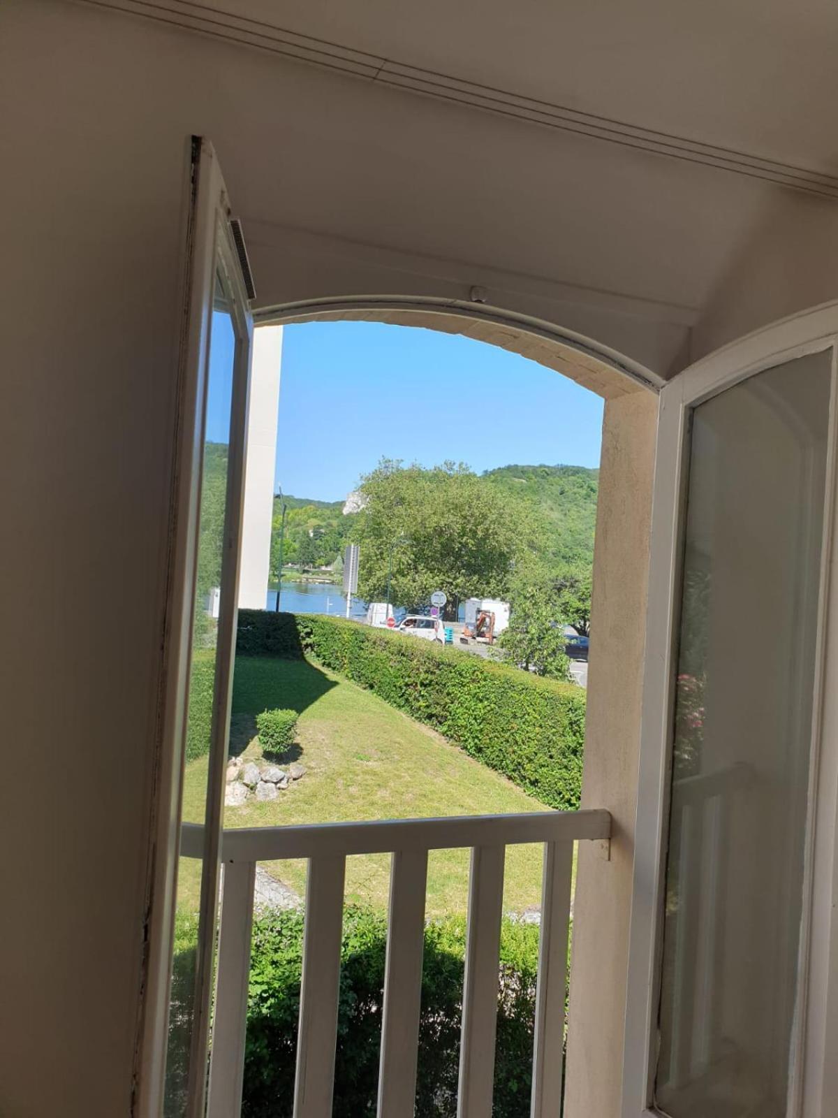 Waterlily Et Coquelicot House Villa Вернон Екстериор снимка
